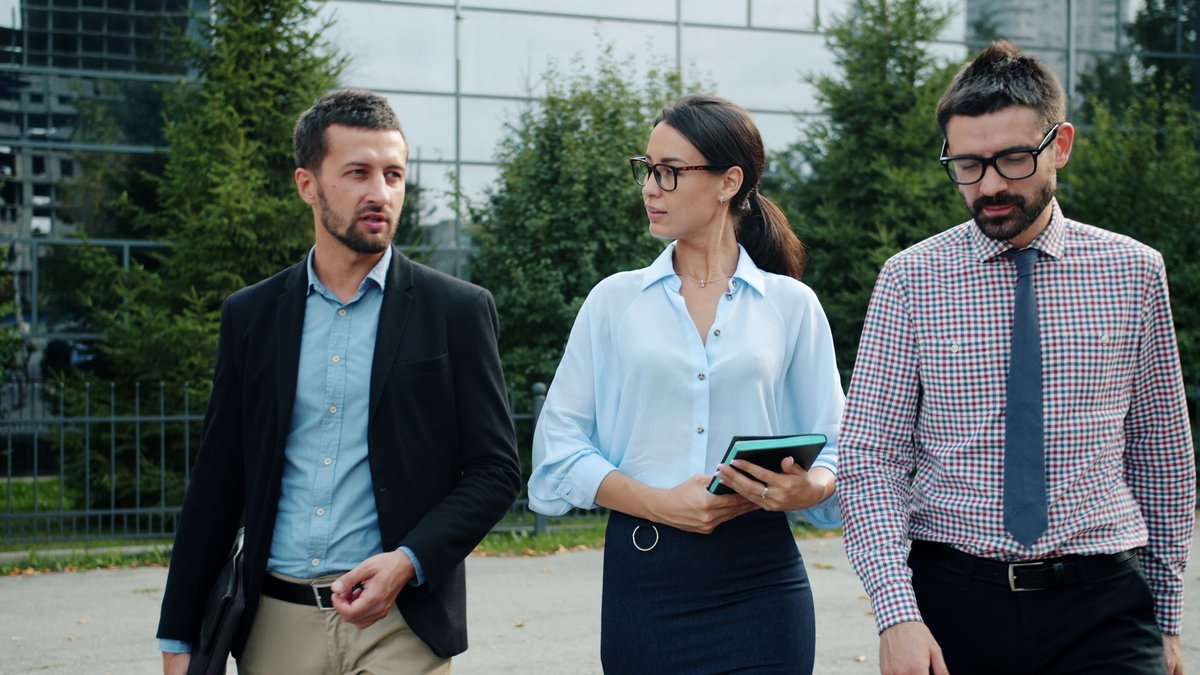 AvantPersonalLoans.com editorial team — independent consumer finance researchers